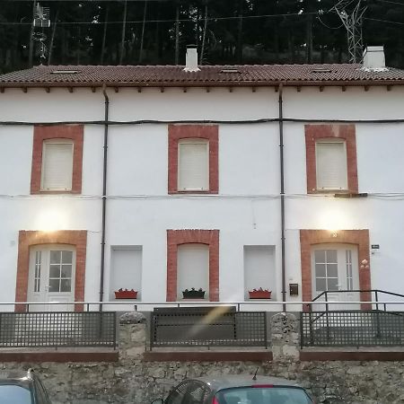 Albergue 세르베라데피수에르가 외부 사진
