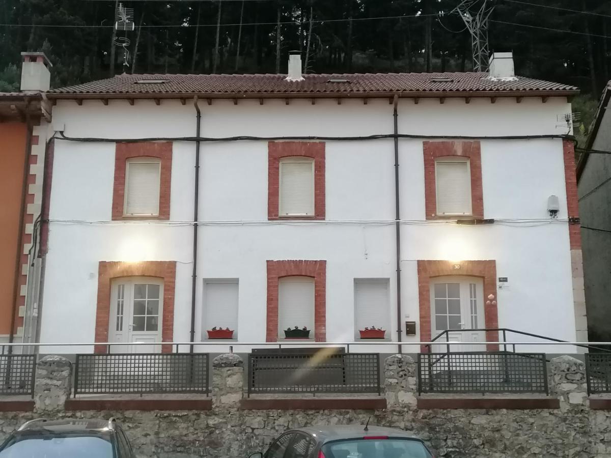 Albergue 세르베라데피수에르가 외부 사진